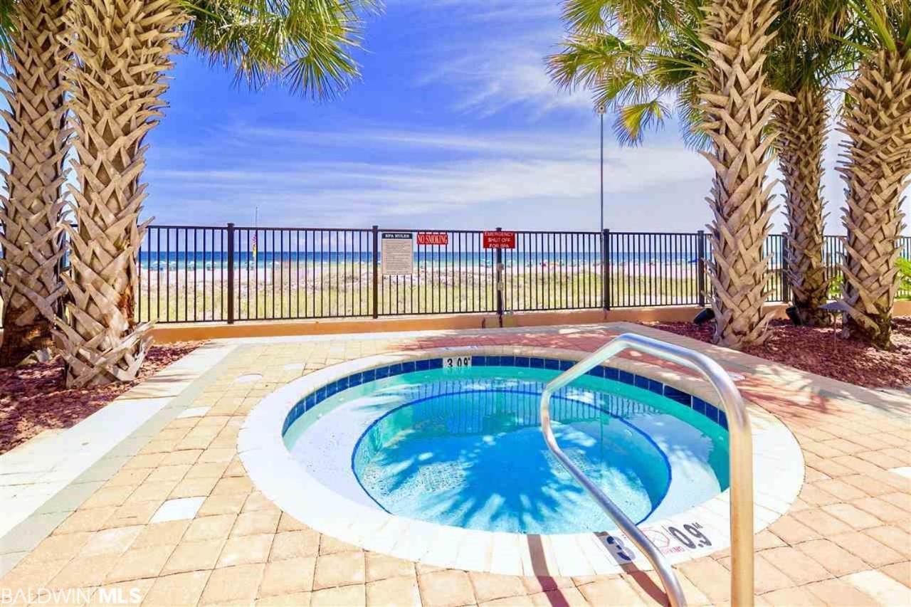 Sea Chase Aparthotel Orange Beach Exterior photo